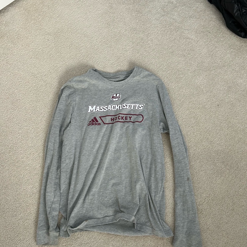 Umass hockey longsleeve tee